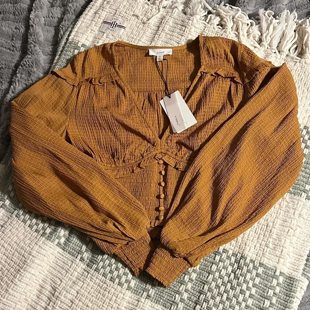 NWT A loves A cropped long sleeve - Picture 2 of 6